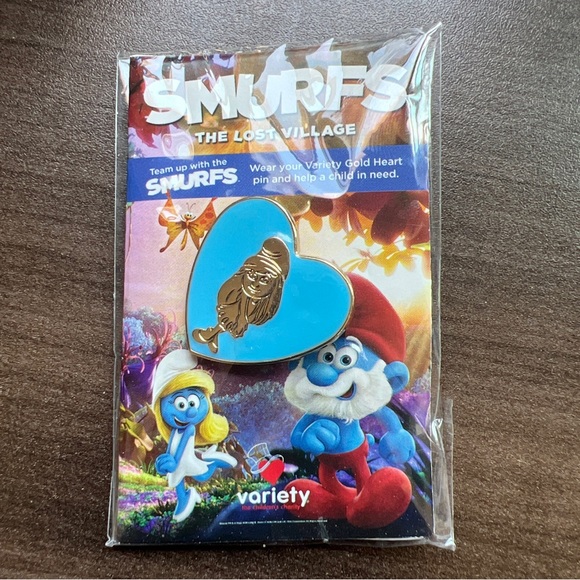 NWT Smurfs Smurfette Collectible Enamel Lapel Pin - Picture 1 of 2